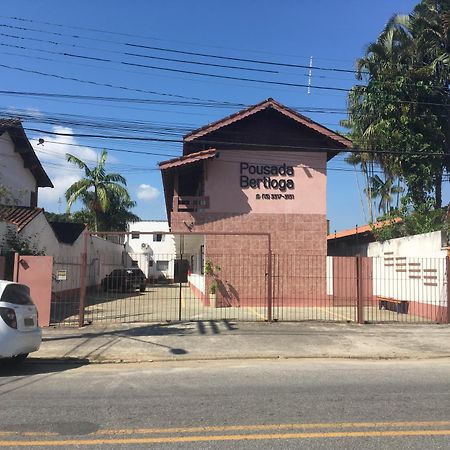 Pousada Bertioga Exterior foto